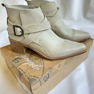 Free People Western Ankle Boots with Buckle in Ecru Sz 6